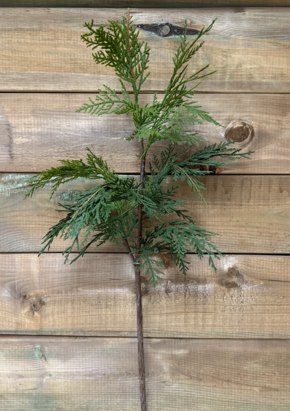 28" Real Touch North White Cedar Spray
