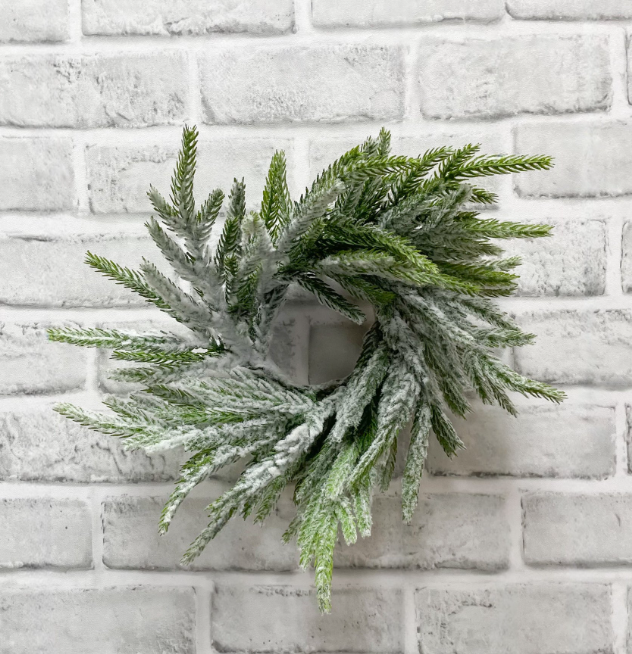 9" Snowy Norfolk Candle Ring